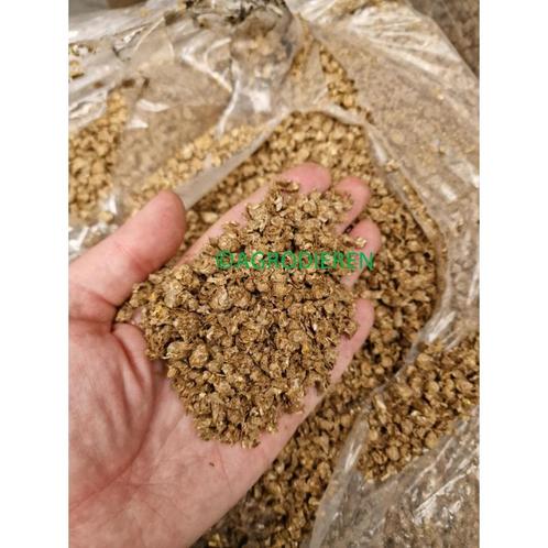 Tarwe stromix crushed stalstrooisel ( combinatie, Dieren en Toebehoren, Stalling en Weidegang
