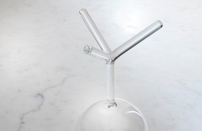 Celebrate the New Year with Maarten Baptist’s Champagne, Antiek en Kunst, Antiek | Meubels | Tafels