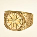 Ring met amulet - 9 kt. Geel goud
