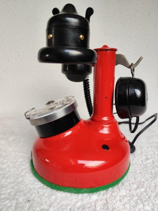 A.O.I.P. Association des Ouvriers en Instruments de, Antiquités & Art, Art | Objets design