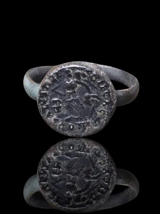 Oud-Romeins Extreem Rare Bronze Legion Seal Ring, Antiek en Kunst, Antiek | Overige Antiek