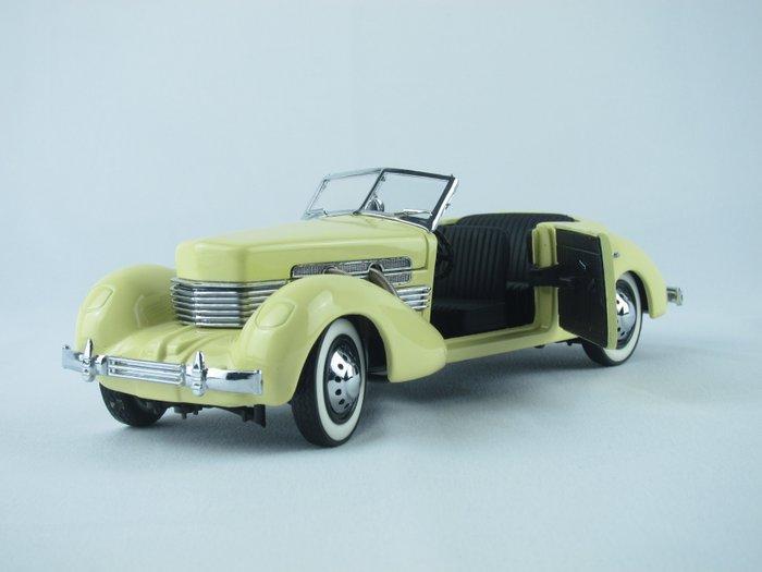 Franklin Mint 1:24 - Modelauto - The 1937 CORD 812 Phaeton, Hobby & Loisirs créatifs, Voitures miniatures | 1:5 à 1:12
