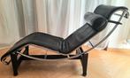 Charlotte Perriand, Le Corbusier, Pierre Jeanneret - Chaise