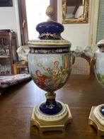 Giulia Mangano / Sevres style - Vase avec couvercle (2) -