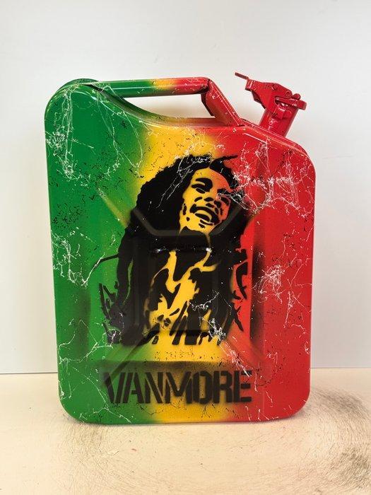 Rob VanMore - Oil Crisis Bob Marley XL - 47cm, Antiek en Kunst, Kunst | Designobjecten