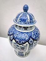 Petrus Regout - Vase avec couvercle - Vase bleu de Delft, Antiek en Kunst