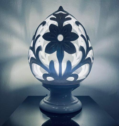 cr3ativid - Lampe - Plastique - Lampe Pumo Pugliese, Antiek en Kunst, Kunst | Designobjecten