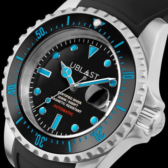 Ublast - Submersible Professional Diver 200 ATM - UBISC45BKT, Handtassen en Accessoires, Horloges | Heren