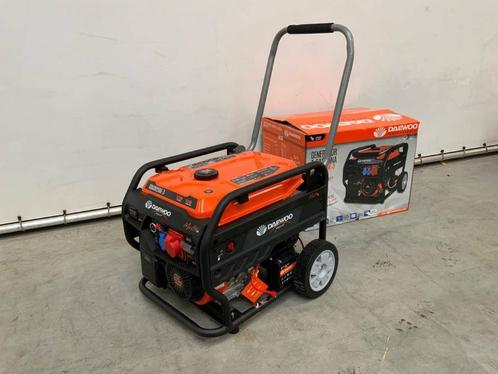 Veiling: 4x Generator Daewoo GDAX9250E-3 Benzine 6.5kVA Nieu, Zakelijke goederen, Machines en Bouw | Aggregaten, Ophalen