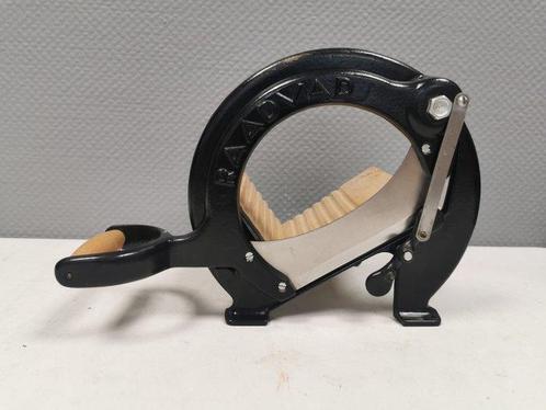 Raadvad - Ove Larsen - Coupe-pain - Modèle 294 - Acier,, Antiek en Kunst, Antiek | Keukengerei