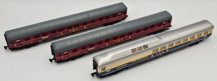 Minitrix, Arnold N - 3085, 3863 - Modeltrein personenwagen, Hobby en Vrije tijd, Modeltreinen | N-Spoor