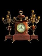 Pendule - Marmer, Brons - 1910-1920 - Twee kandelaars, Antiek en Kunst