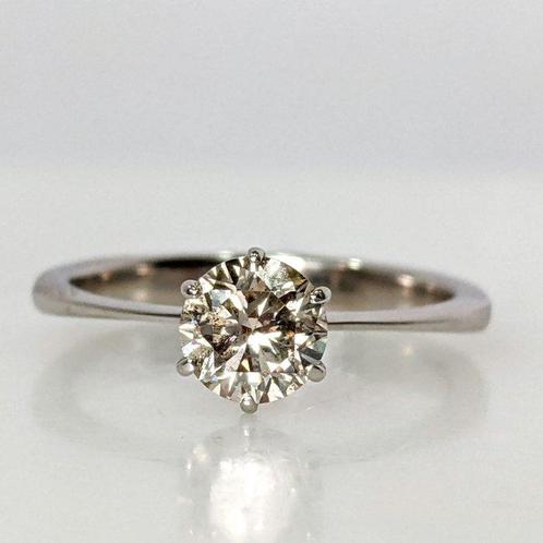 Zonder Minimumprijs - Ring - 14 karaat Witgoud -  0.72ct., Handtassen en Accessoires, Ringen