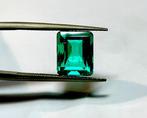 1 pcs  Vert Émeraude  - 4.15 ct - Gübelin Gem Lab