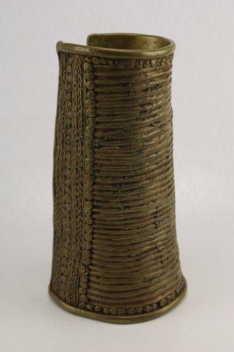 Gietijzeren messing armbanden - Ghwazha - Kirdi - Kameroen, Antiek en Kunst, Kunst | Niet-Westerse kunst