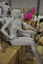 *TIP*  nieuwe zittende Damesfiguren van A-merk, Zakelijke goederen, Kantoor en Winkelinrichting | Winkel en Inventaris, Ophalen of Verzenden