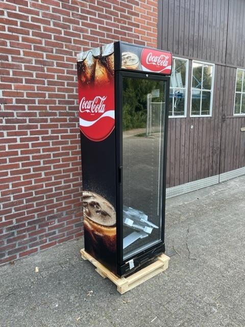 Coca Cola dranken koelkast incl. verlichting glasdeur, Zakelijke goederen, Horeca | Keukenapparatuur, Gebruikt, Koelen en Vriezen
