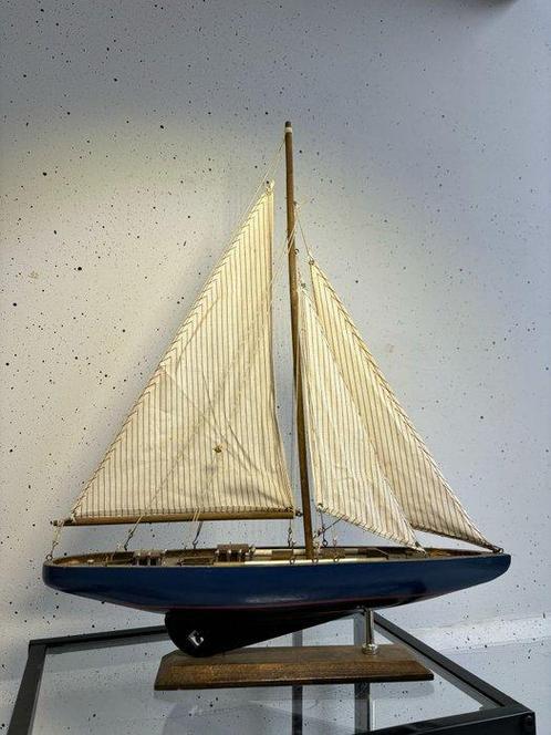 Statue, Unieke Zeilschip: De Kroon van het Dek - 57 cm -, Antiek en Kunst, Curiosa en Brocante