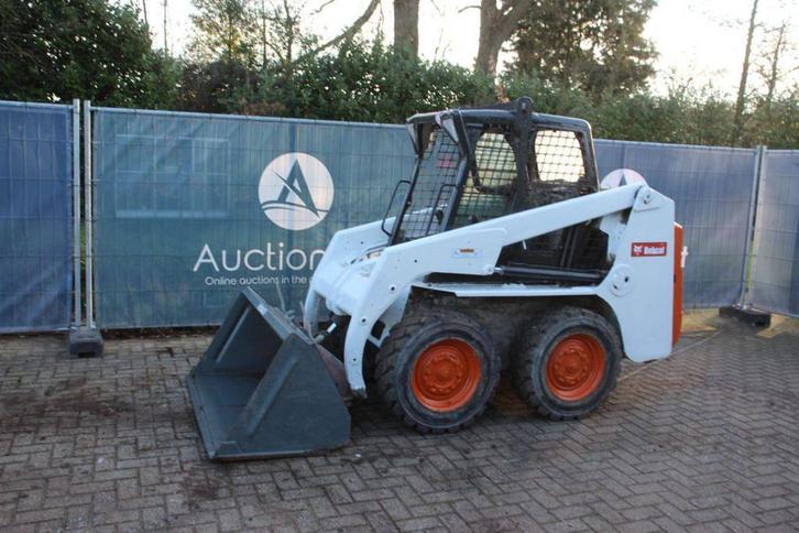 Veiling: Schranklader Bobcat S130 Diesel 34.3kW, Articles professionnels, Machines & Construction | Grues & Excavatrices, Enlèvement