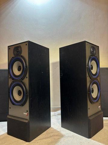 Bower & Wilkins - DM 330i Luidsprekerset beschikbaar voor biedingen