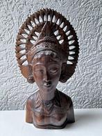 Set striped wood traditional hand-carved Balinese dancer, Antiek en Kunst