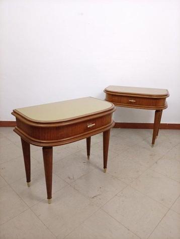 Table de chevet - Laiton doré - Paire de tables de nuit beschikbaar voor biedingen