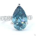 Bague - 18 carats Or blanc - 6.02ct. tw. Bleu Diamant