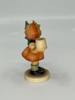 Goebel - Beeldje - Girl with Fir Tree - TMK6 - Keramiek,, Antiek en Kunst