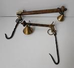 2 zeldzame Romeinse weegschalen - 300 g. en 400 g. -, Antiek en Kunst