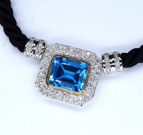 Missoni - Hanger - 18 karaat Witgoud -  11.50ct. tw. Topaas, Handtassen en Accessoires, Antieke sieraden