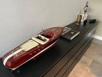 1:10 - Navire miniature (2) - Combinaison ultra rare : Riva