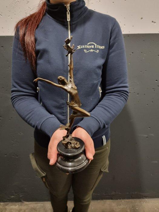 A. Vitaleh - Statue, Bronze: Lady & Birds - Dancer - 31.5 cm, Antiek en Kunst, Kunst | Designobjecten