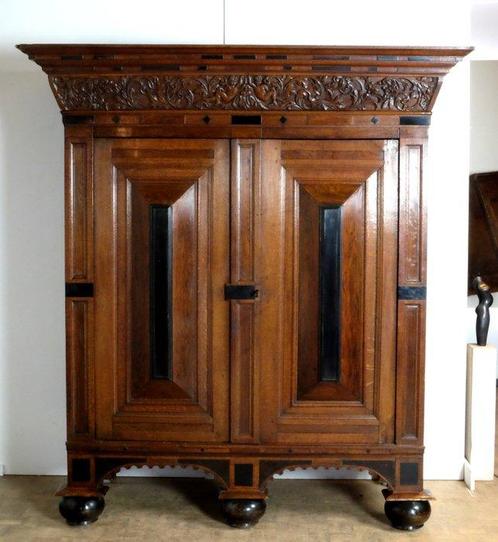 Armoire - Armoire à coussins élégante - Renaissance, Antiek en Kunst, Antiek | Overige Antiek