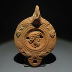 Oud-Romeins Terracotta Olielamp met hoofd van Zeus. 1e-4e