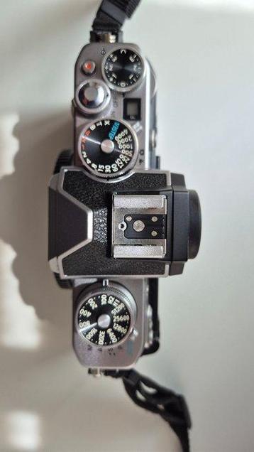 Nikon Z fc + DX 18-140 + DX 24/1.7 Spiegelloze camera beschikbaar voor biedingen