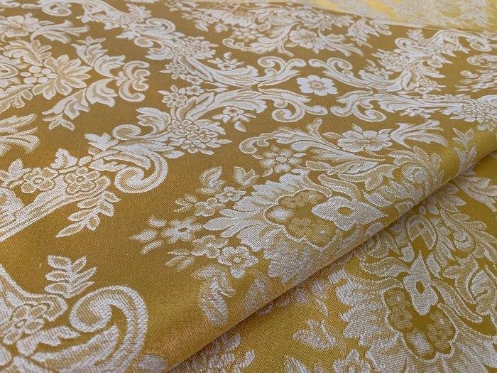 Oud Goud in Weefsel: Een Damast van Licht en Herinnering -, Antiquités & Art, Tapis & Textile