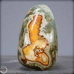 Agate polychrome naturelle de grande couleur rare Forme