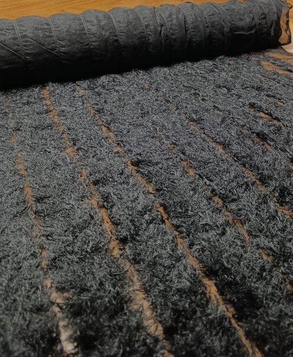 1-019 - 460 x 185 cm - Elegante tessuto in tulle e pelliccia, Antiquités & Art, Tapis & Textile