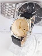 Junghans - Form Jumbo cal 620.50 - Sans prix de réserve -, Handtassen en Accessoires, Horloges | Heren, Nieuw