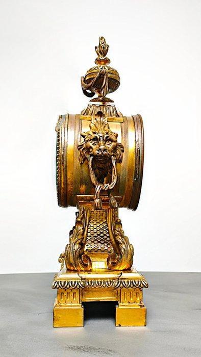 Figurale pendule - G.Philippe - - Gepatineerd brons -, Antiek en Kunst, Antiek | Klokken