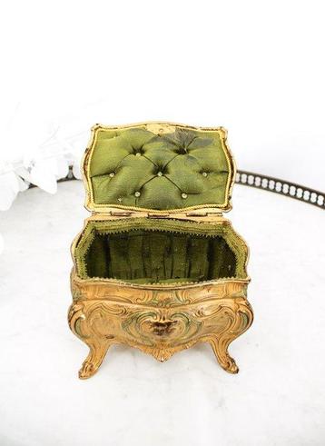 Grand coffret à bijoux ancien polychrome style Louis XV