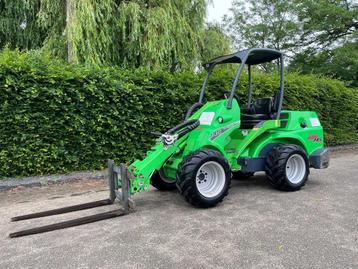 Avant 745 TDL Kniklader (1400kg) 2017 (930 uren) beschikbaar voor biedingen