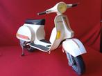 PEG PEREGO  - Speelgoed motorfiets VESPA ELECTRONIC PX 200 -