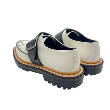 Burberry - Chaussures plates - Taille : EU 40 beschikbaar voor biedingen