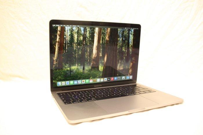 Rare find: Apple MacBook Pro 13 inch Touch bar 4 TB Ports, Games en Spelcomputers, Spelcomputers | Overige Accessoires