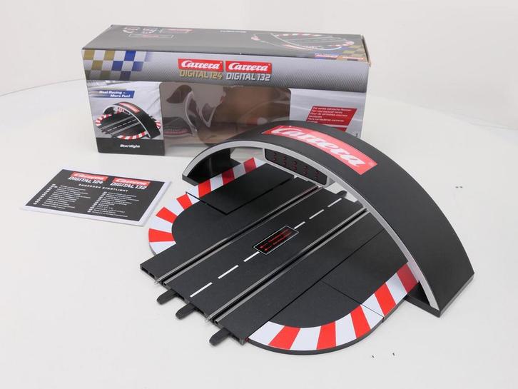 Schaal 1:32 Carrera Digital 132 GT 21124 Control Tower Ca..., Kinderen en Baby's, Speelgoed | Racebanen, Zo goed als nieuw, Carrera