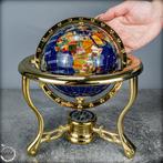Globe précieux en lazuli et autres pierres semi-précieuses -, Collections