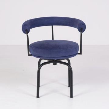 Cassina - Charlotte Perriand, Le Corbusier, Pierre Jeanneret