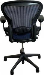 Herman Miller Aeron bureaustoel, refurbished 5 jaar garantie, Blauw, Ergonomisch, Bureaustoel, Zo goed als nieuw