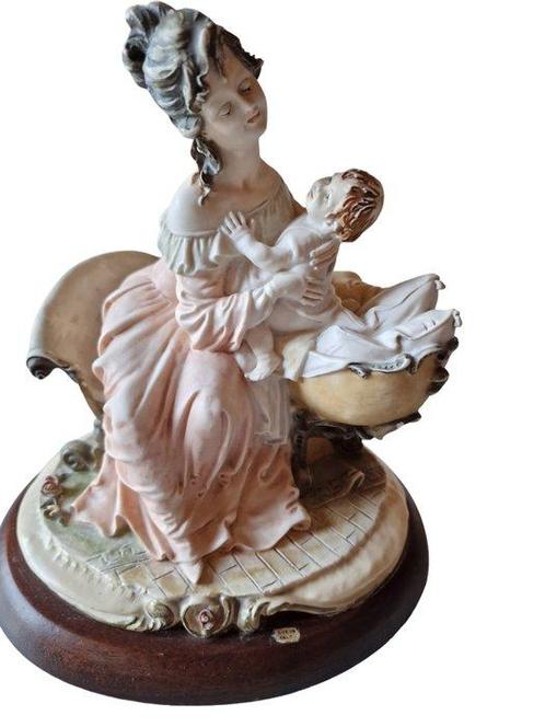 Capodimonte - Bruno Merli - sculptuur, Madre con bambino -, Antiek en Kunst, Antiek | Glaswerk en Kristal
